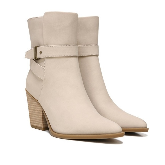 Naturalizer Boots - Picture 9 of 12